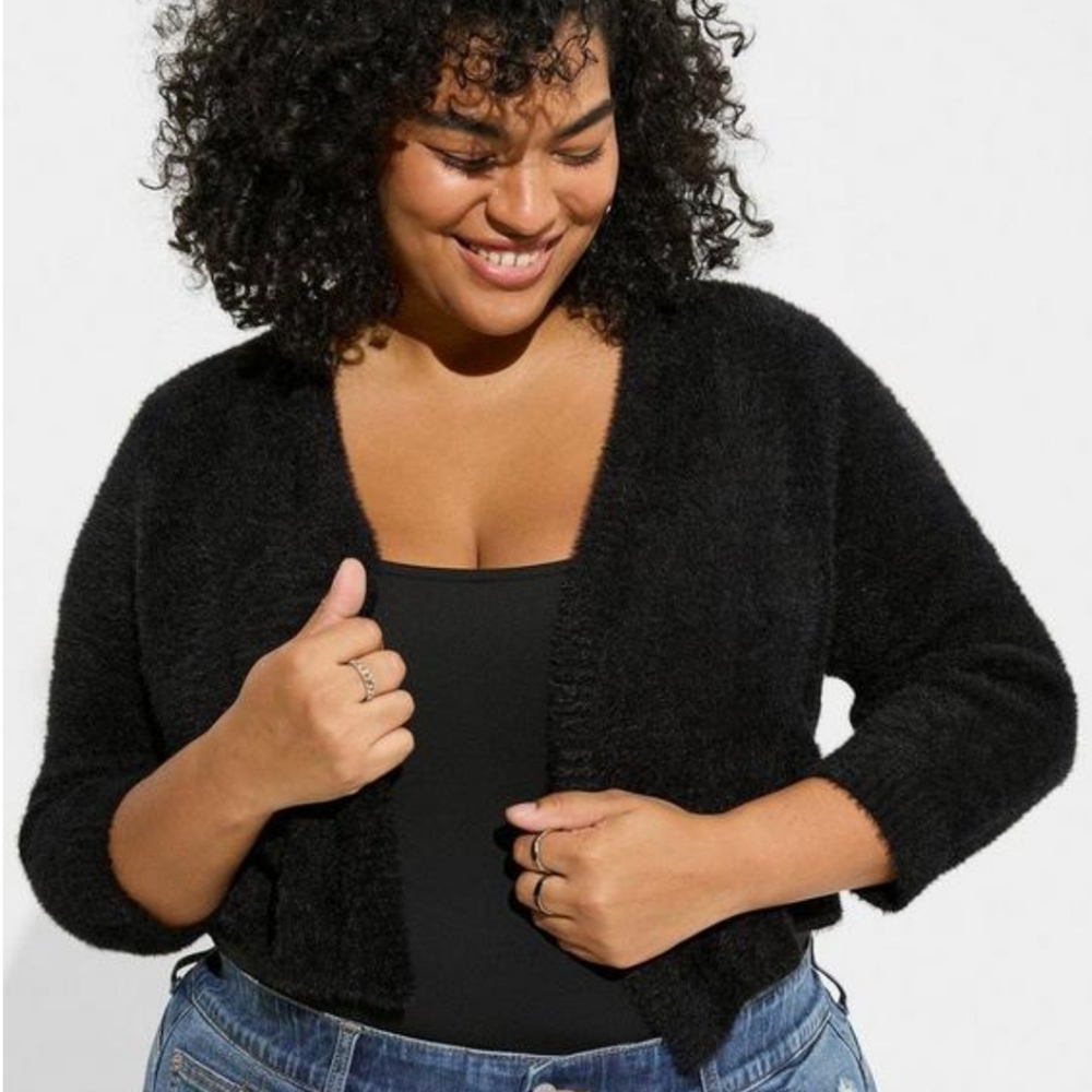 Torrid Size 3 (22-24) Eyelash Black Shrug